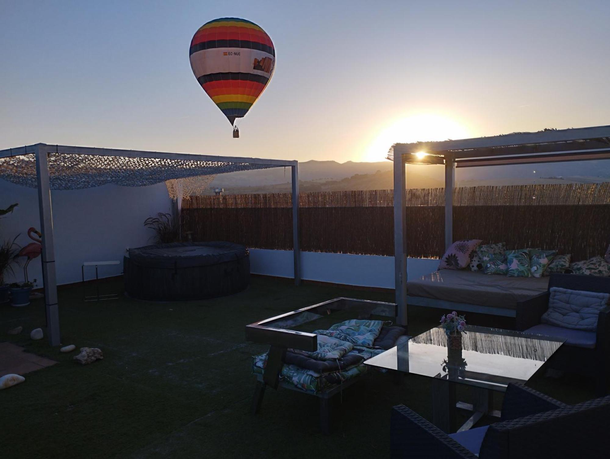 Atico Rilque, Apartamentos Independientes Con Jacuzzi Privado Y Terraza En Ronda Exterior foto